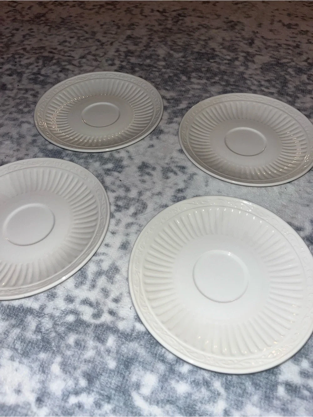 Mikasa Italian Countryside White Porcelain Bread Dessert 6.5” Plates Set 4 EUC